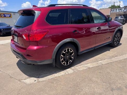 Used 2020 Nissan Pathfinder SL FWD image 8