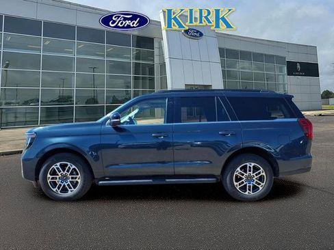 Certified 2025 Ford Expedition Active image 2