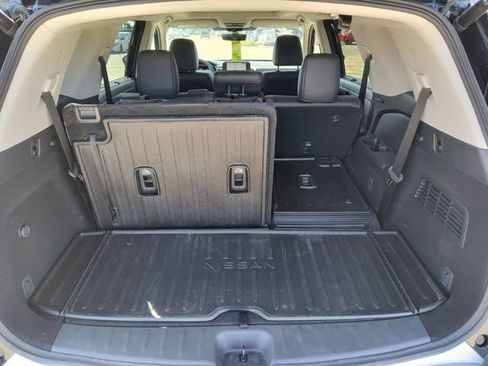 Used 2025 Nissan Pathfinder Platinum w/ Cargo Package image 7