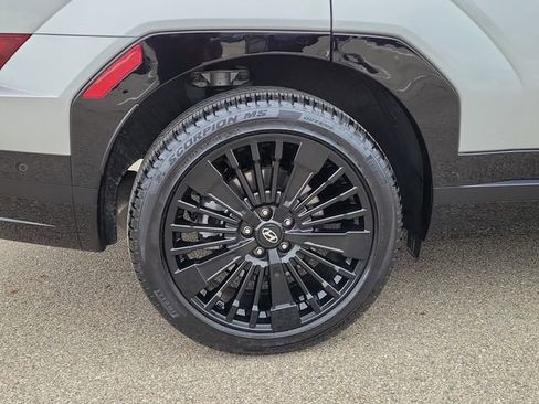 Used 2025 Hyundai Santa Fe Calligraphy image 7