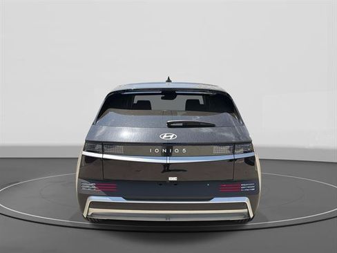 New 2026 Hyundai Ioniq 5 SE RWD image 5
