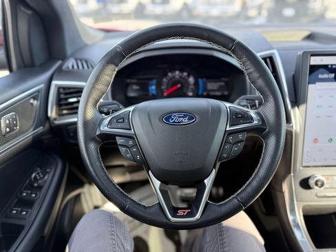 Used 2022 Ford Edge ST w/ Equipment Group 401A image 40
