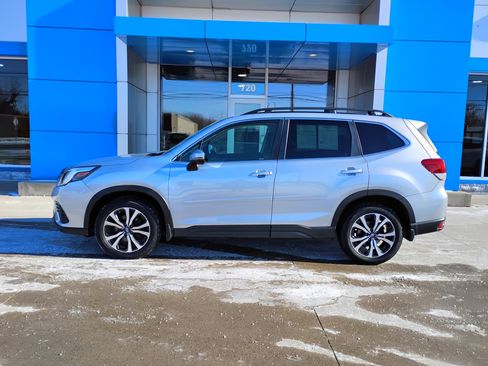 Used 2022 Subaru Forester Limited w/ Popular Package #2 image 30