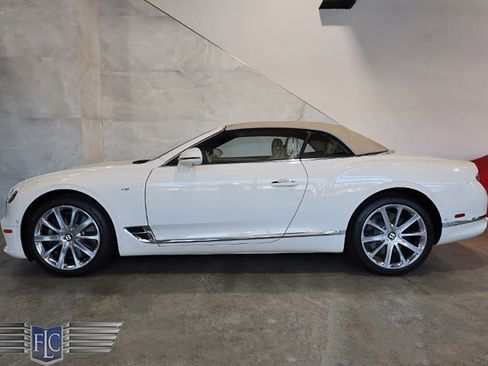 Used 2022 Bentley Continental GT AWD/4WD image 3