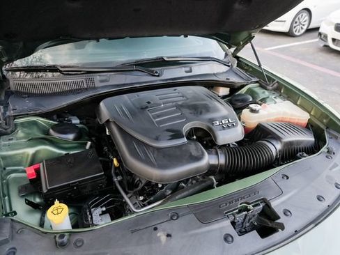 Used 2020 Dodge Charger SXT w/ Blacktop Package image 26