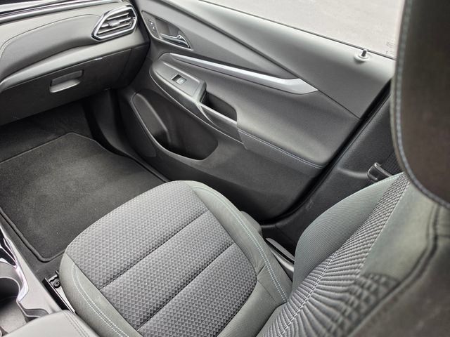 Used 2023 Chevrolet Bolt EUV LT FWD image 42
