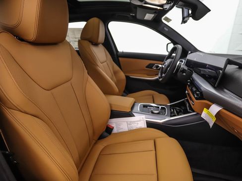 New 2026 BMW 330i xDrive Sedan w/ Convenience Package image 32