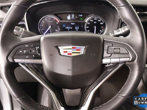 Certified 2025 Cadillac XT6 Premium Luxury image 3