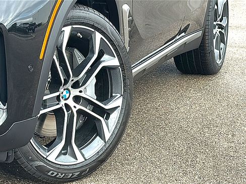 New 2026 BMW X5 xDrive50e AWD/4WD image 3