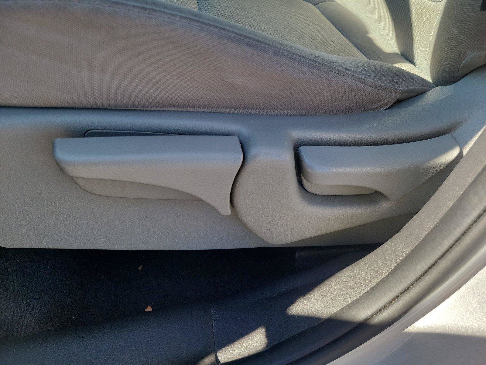 Used 2014 Kia Sorento LX FWD image 16