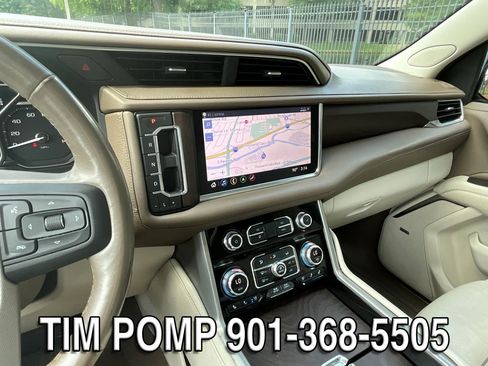 Used 2021 GMC Yukon Denali w/ Denali Premium Package AWD/4WD image 25