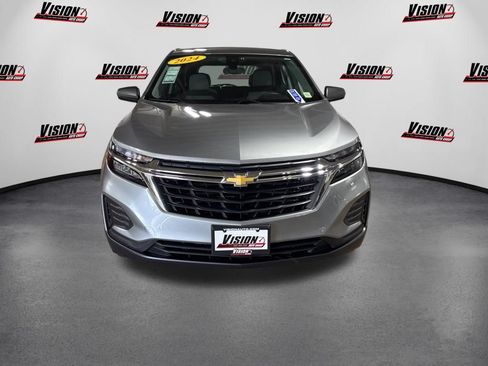 Used 2024 Chevrolet Equinox LS FWD image 2