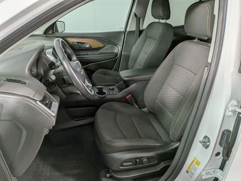 Used 2020 GMC Terrain SLE w/ Driver Convenience Package FWD image 13