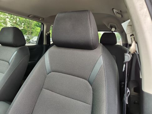 Used 2024 Honda CR-V EX image 11