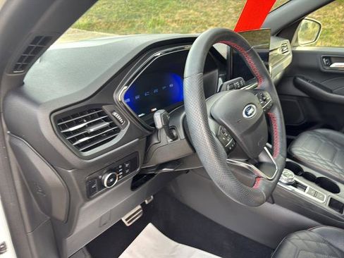 Certified 2023 Ford Escape ST-Line Elite w/ Premium Technology Package image 13