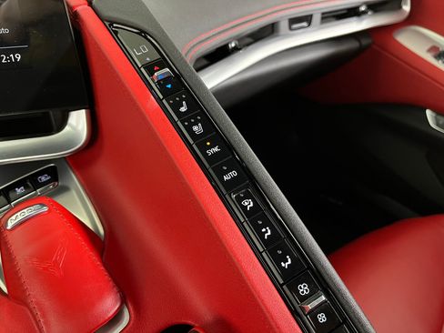 Used 2021 Chevrolet Corvette Stingray Preferred Cpe w/ 2LT image 21