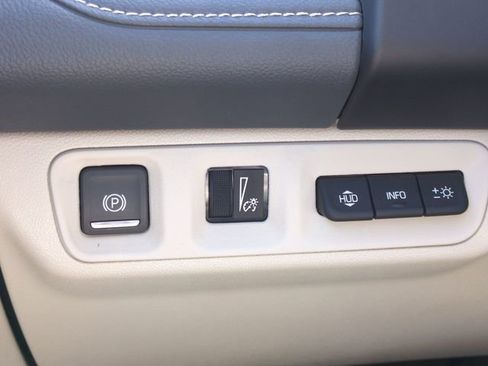 Used 2023 GMC Acadia Denali AWD/4WD image 21