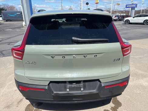 Used 2025 Volvo XC40 B5 Ultra w/ Protection Package Premier image 7
