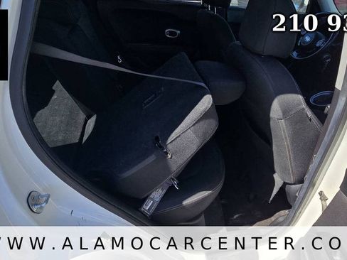 Used 2018 Kia Soul + FWD image 21
