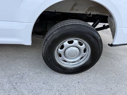 Used 2015 Ford F150 XL w/ Equipment Group 101A Mid AWD/4WD image 35