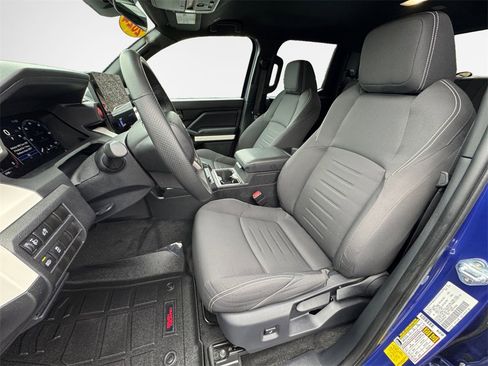 Used 2024 Toyota Tacoma TRD Off-Road image 24