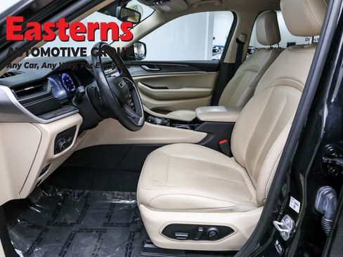 Used 2022 Jeep Grand Cherokee L Limited image 14