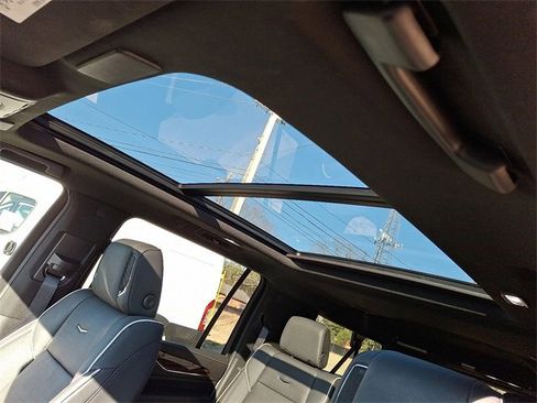 Certified 2024 Cadillac Escalade ESV Premium Luxury image 12