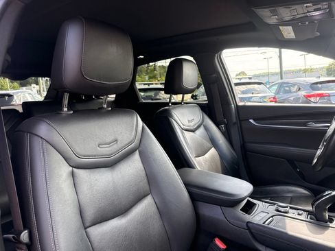 Used 2020 Cadillac XT5 Premium Luxury AWD/4WD image 37