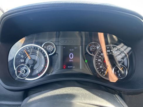 Used 2021 RAM 3500 Tradesman w/ Chrome Appearance Group image 9