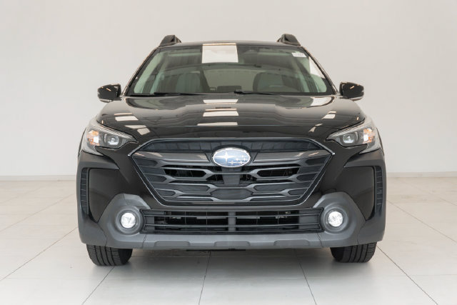 Used 2024 Subaru Outback Premium AWD/4WD image 5