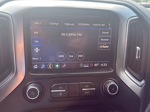 Used 2021 Chevrolet Silverado 1500 LT Trail Boss w/ Convenience Package II AWD/4WD image 19