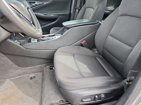 Used 2024 Chevrolet Malibu LT FWD image 18