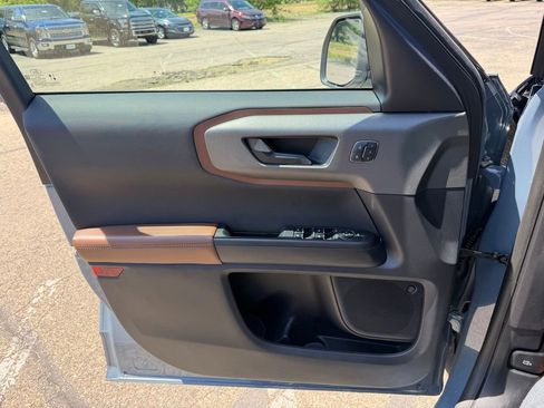 Certified 2025 Ford Bronco Sport Outer Banks w/ Outer Banks Tech Package+ AWD/4WD image 14