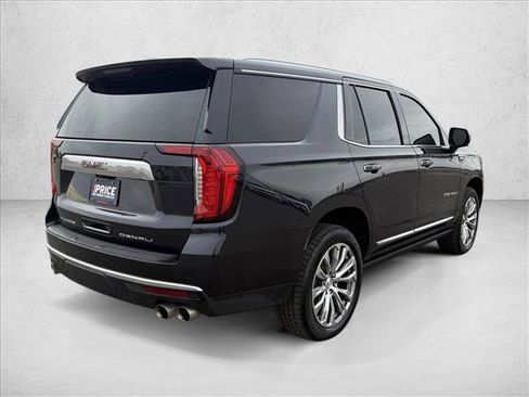 Used 2023 GMC Yukon Denali w/ Denali Reserve Package image 5