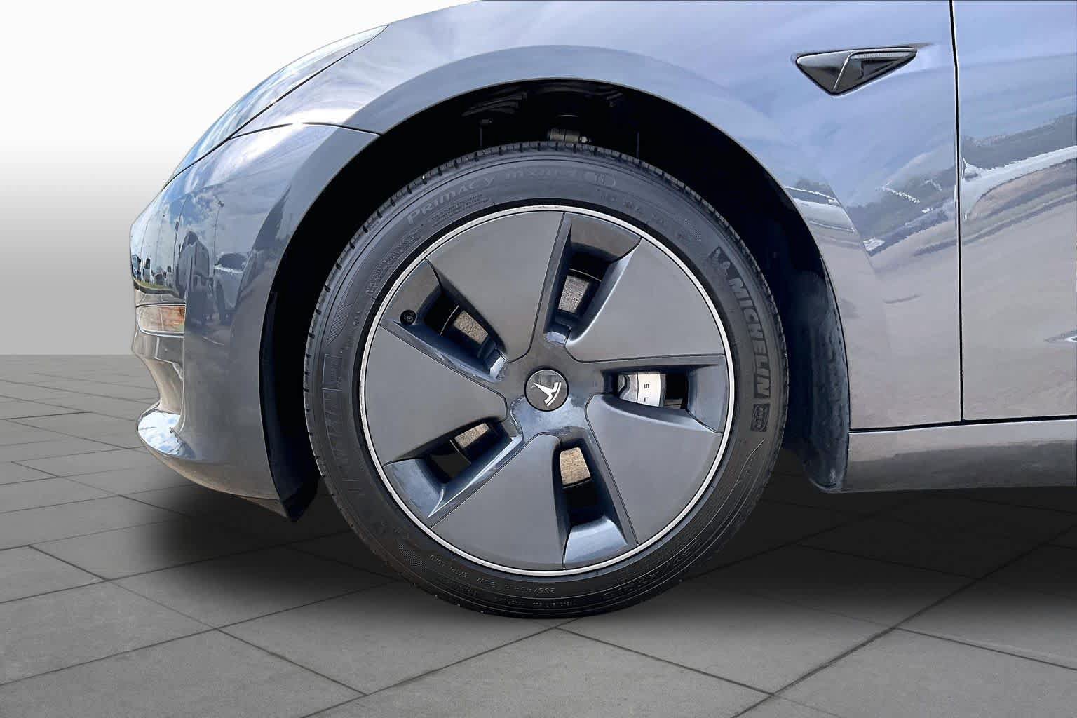 Used 2023 Tesla Model 3 Standard Range RWD image 8