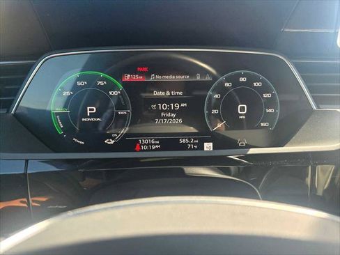 Used 2024 Audi Q8 e-tron Prestige w/ Prestige Package AWD/4WD image 27