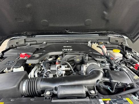 Used 2021 Jeep Wrangler Unlimited Rubicon w/ Cold Weather Group image 25