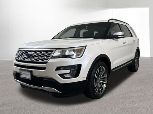 Used 2017 Ford Explorer Platinum image 1