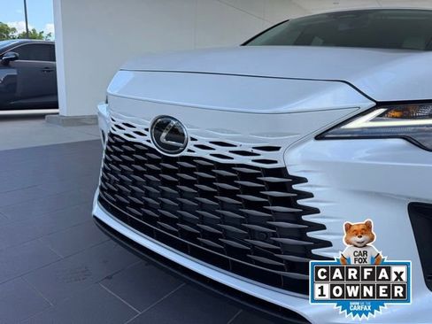Used 2024 Lexus RX 350 FWD w/ Technology Package image 2