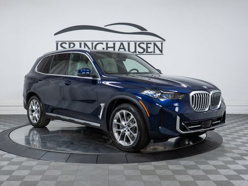 New 2026 BMW X5 xDrive40i w/ Executive Package AWD/4WD image 3