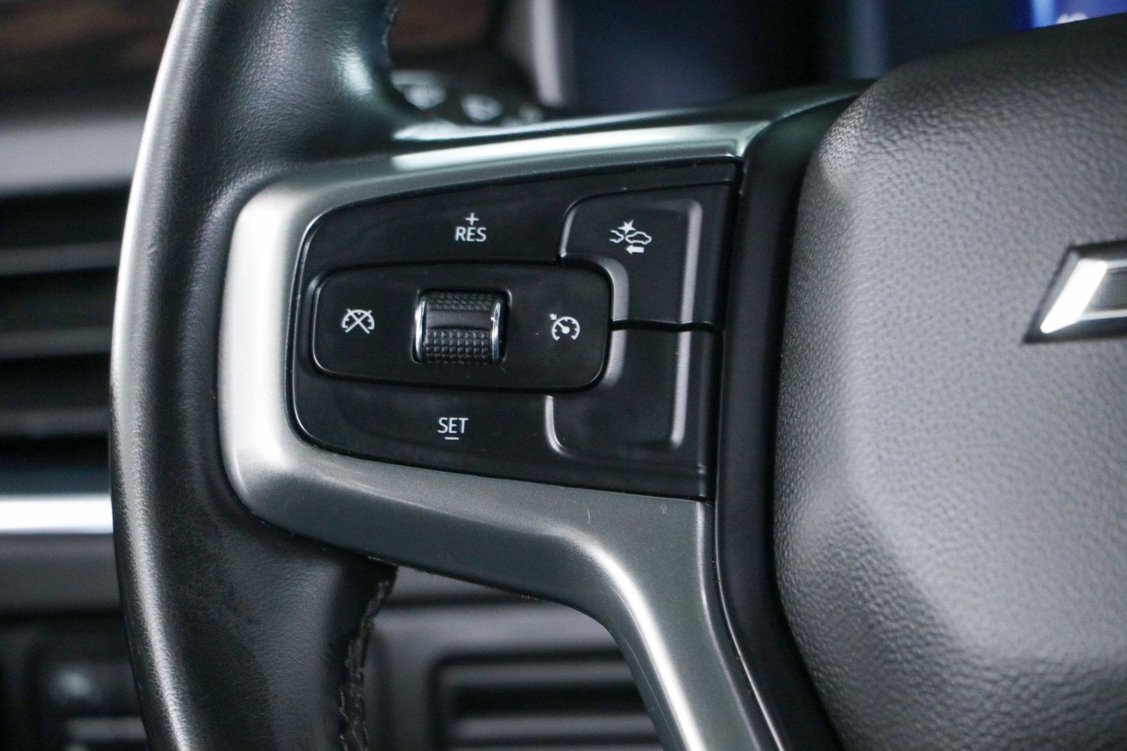 Used 2023 Chevrolet Tahoe Z71 AWD/4WD image 14