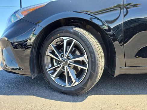 Certified 2023 Kia Forte LXS w/ LXS Technology Package image 40