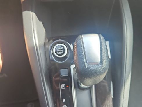 Used 2021 Nissan Versa SV image 18