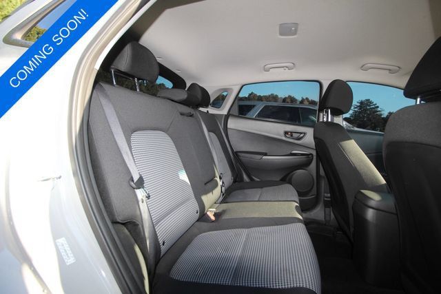 Used 2022 Hyundai Kona SE AWD/4WD image 4