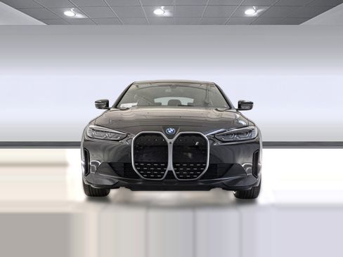 Used 2023 BMW i4 eDrive35 w/ Premium Package RWD image 5