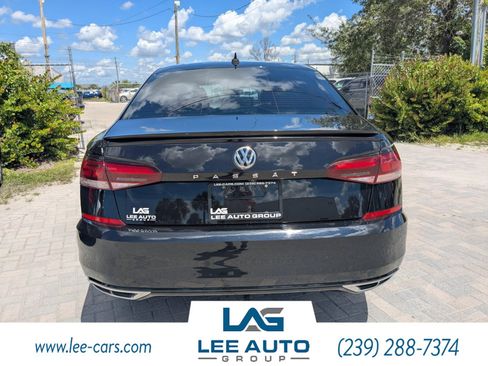 Used 2021 Volkswagen Passat 2.0T R-Line image 4