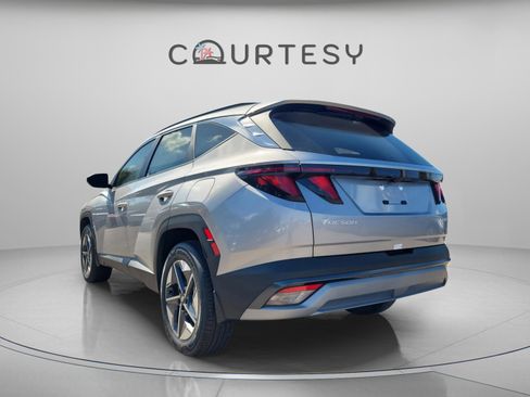 New 2026 Hyundai Tucson SEL image 3