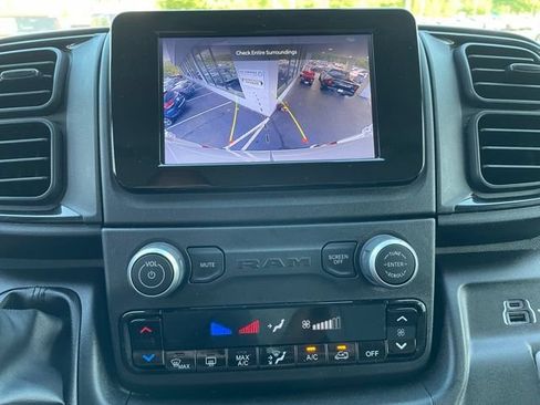 Used 2025 RAM ProMaster 2500 w/ Convenience Group FWD image 19