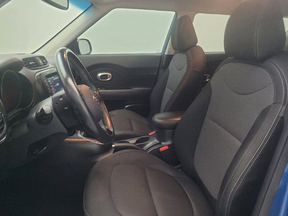 Used 2019 Kia Soul + FWD image 17
