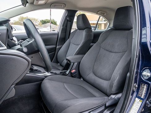 Used 2022 Toyota Corolla LE image 14